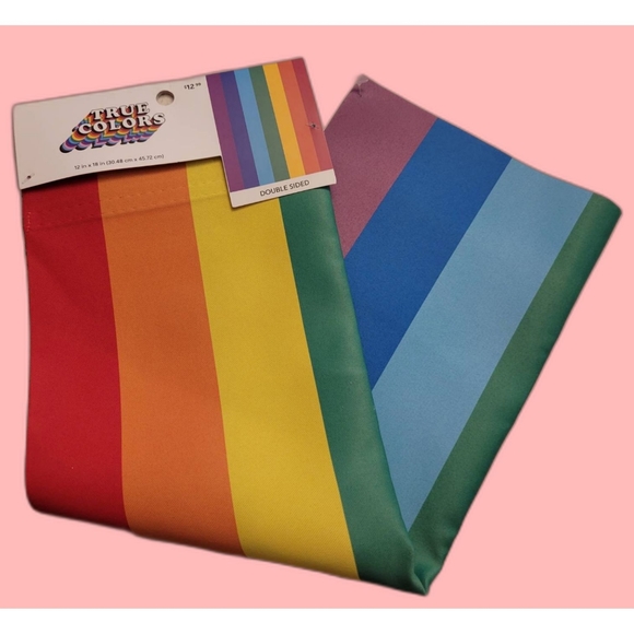 NWT Rainbow Pride Yard Flag - Picture 1 of 1